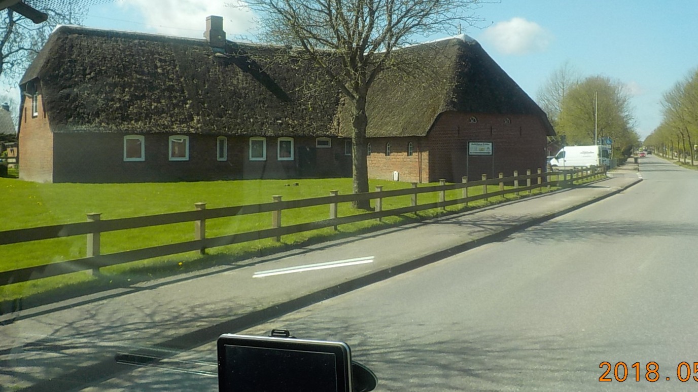 Maison au toit de chaume